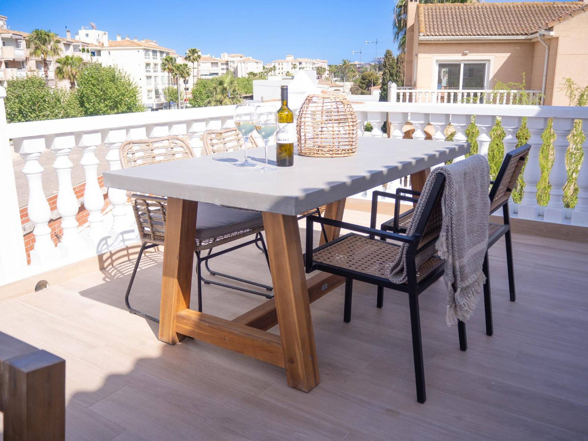 Casa Naru Albir, Duplex Appartement Met Ruim Terras En Buitenkeuken El Albir Luaran gambar