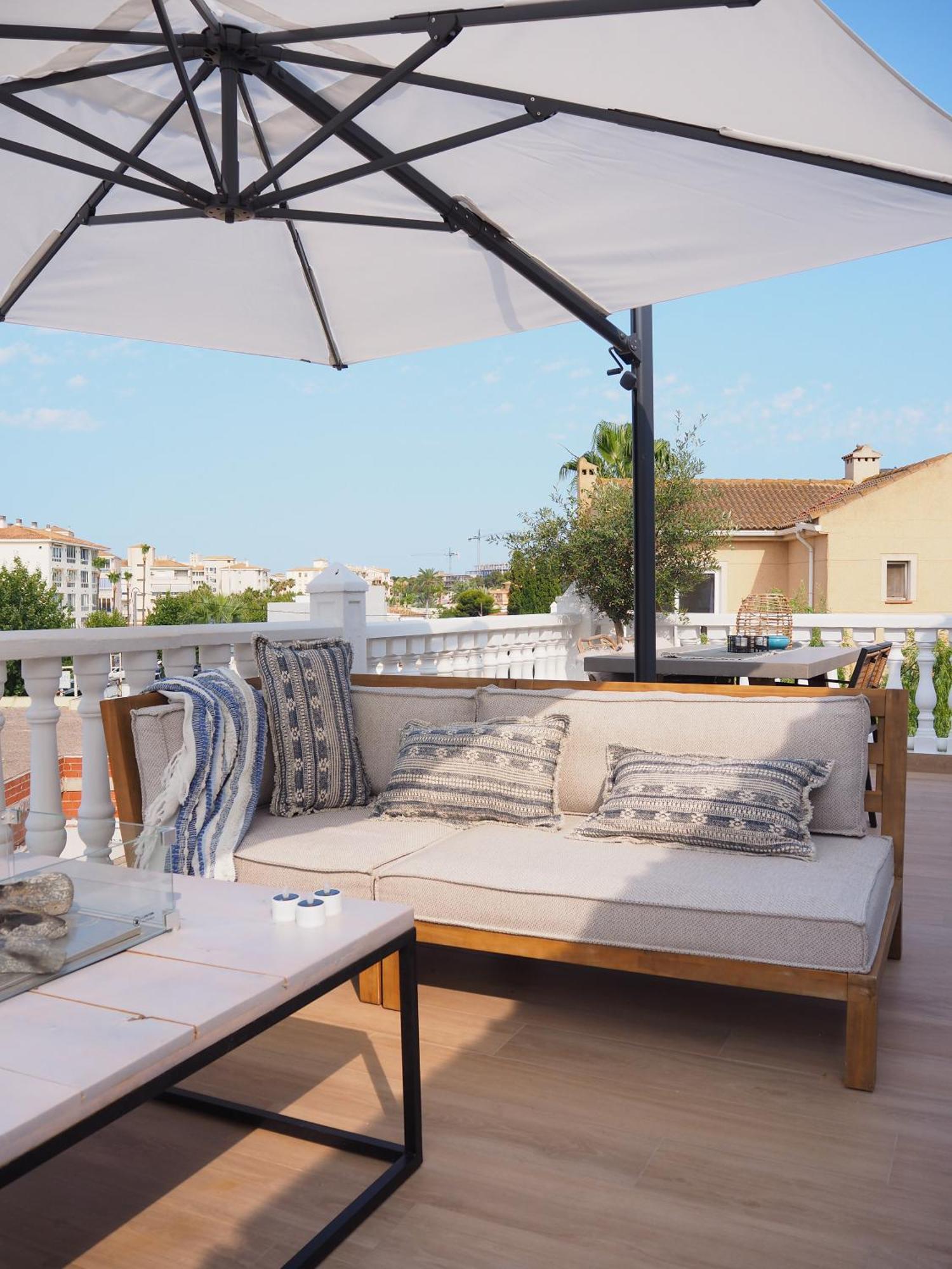 Casa Naru Albir, Duplex Appartement Met Ruim Terras En Buitenkeuken El Albir Luaran gambar